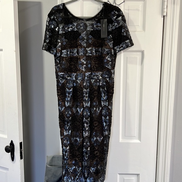 STUNNING Sequin BCBG dress-BNWT - Picture 2 of 6